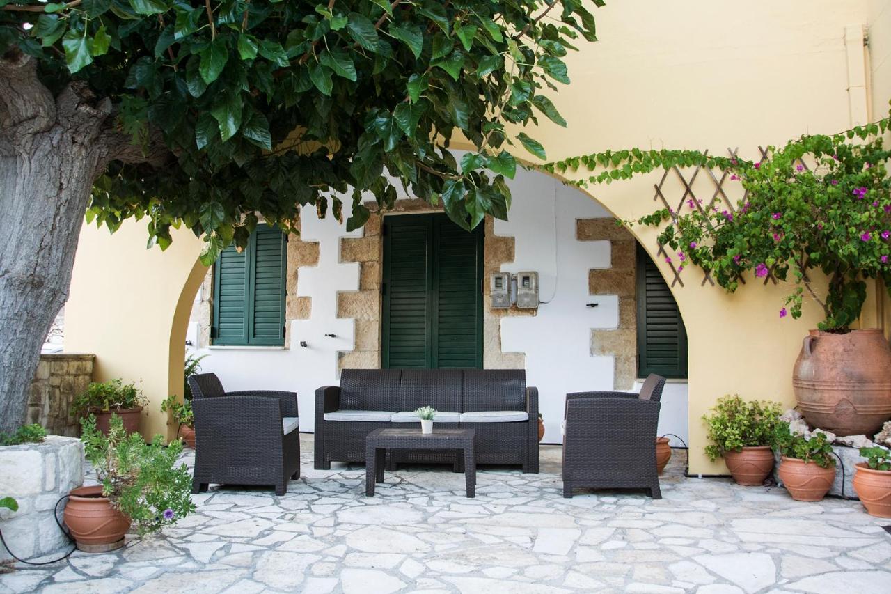 Dimitris Holiday home *